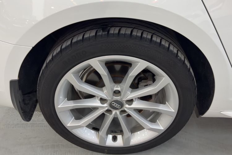 Used Audi A4L 2019 40 TFSI Fashion Edition China VI Emission Standard