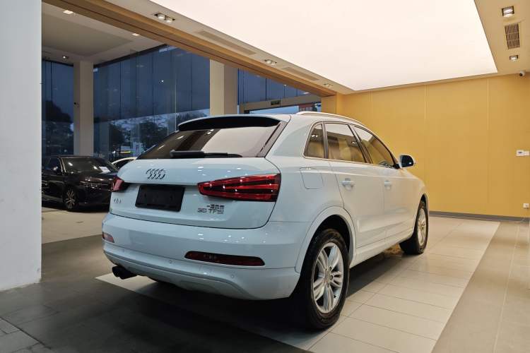 Used Audi Q3 2015 35 TFSI Millionth Anniversary Comfort Model Exterior 11