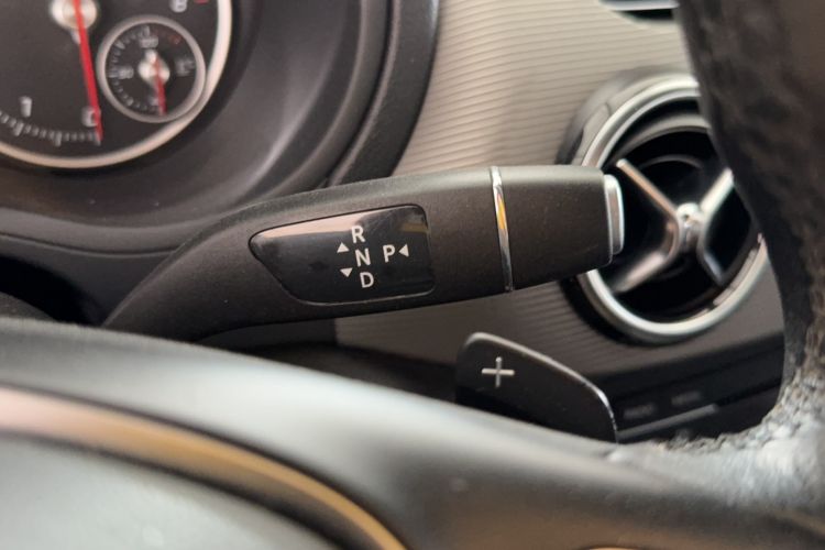 Used Mercedes-Benz B-Class 2017 B 180 Interior 3