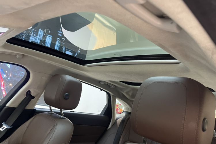 Used Jaguar XFL 2018 XFL 2.0T 250 PS Premium Edition
