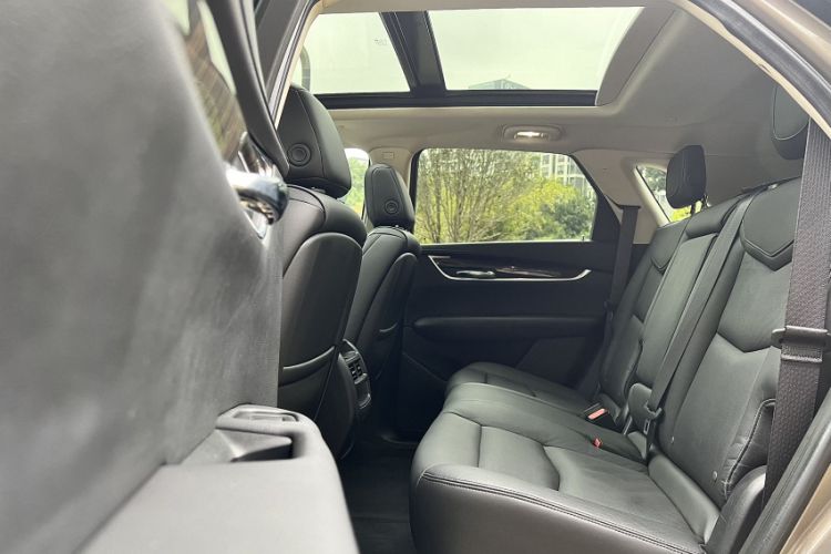 Used Cadillac XT5 2016 28T Four-Wheel Drive Luxury Model
