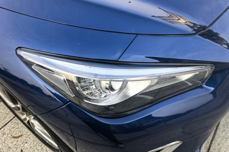 Used Infiniti Q50L 2018 2.0T Enjoyment Version China VI Standard Exterior 1