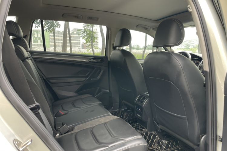 Used Volkswagen Tiguan L 2021 330TSI Automatic Two-Wheel Drive R-Line Enhanced Edition
