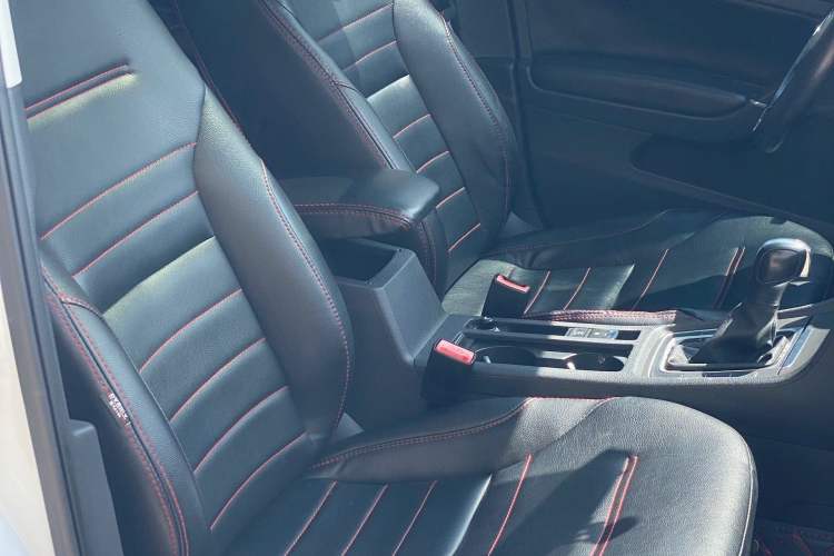 Used Volkswagen Golf 2016 230TSI Automatic Comfort Version