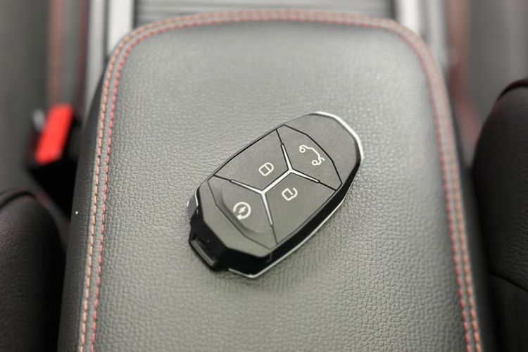 Used Lynk & Co 02 2018 1.5T DCT Two-Wheel Drive Pro Version China V Emission Standard
