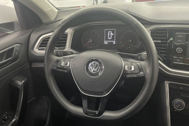 Used Volkswagen T-ROC 2018 230TSI DSG Two-Wheel Drive Advanced Version China V Standard