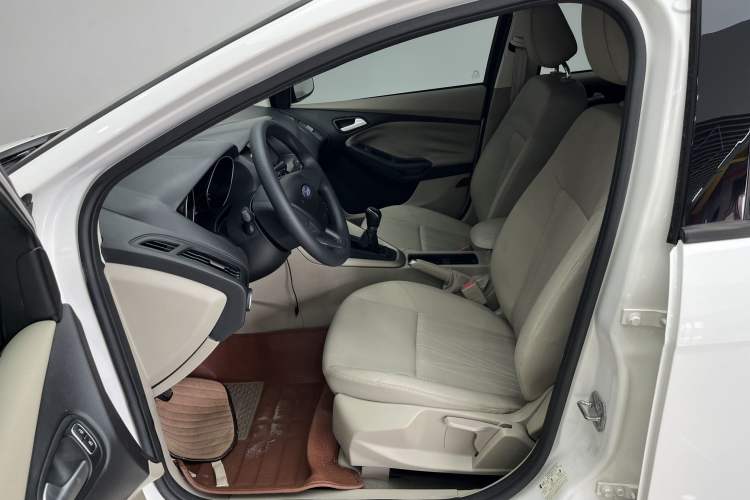 Used Ford Focus 2018 Sedan Classic 1.6L Manual Comfort Plus SmartDrive Edition