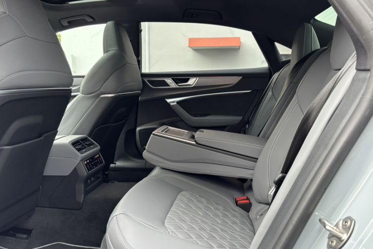 Used Audi A7L 2024 55 TFSI quattro RS Performance Edition
