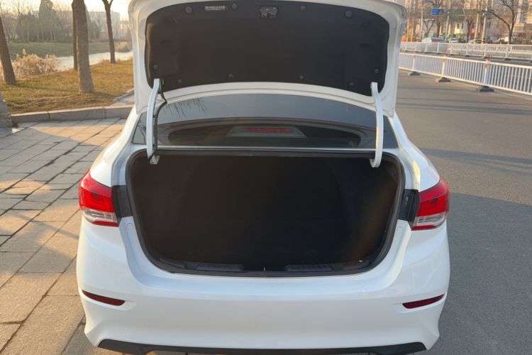 Used CHANGAN Alsvin 2019 1.4L Manual Comfort Edition China VI Standard