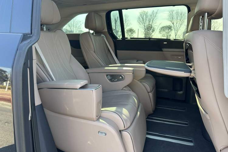 Used XPeng X9 2025 740 Ultra-Long Range Max