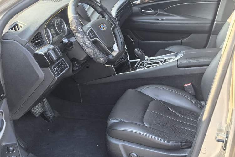 Used Geely Auto Emgrand GT 2015 2.4L Comfort Model Interior 2