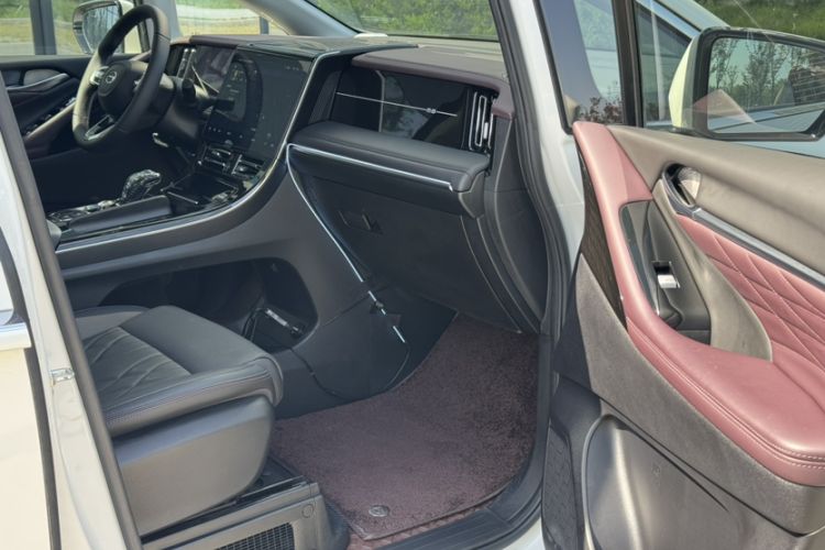 Used GAC Trumpchi M8 2024 Master Series 400T Prestige Edition