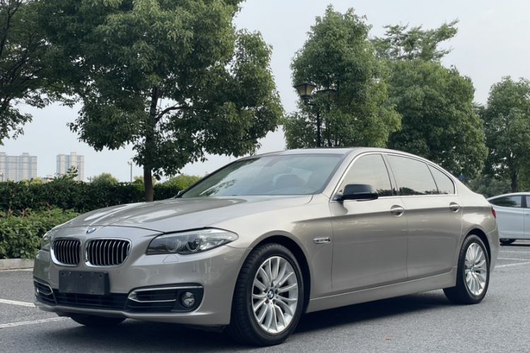 Used BMW 5 Series 2014 525Li Luxury Design Package Front Left 45 Deg