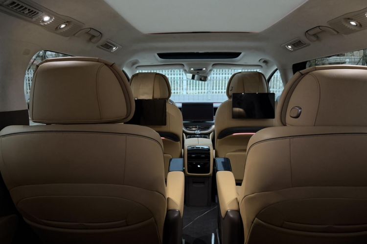 Used Denza D9 2022 DM-i 970 Four-Wheel Drive Flagship Model