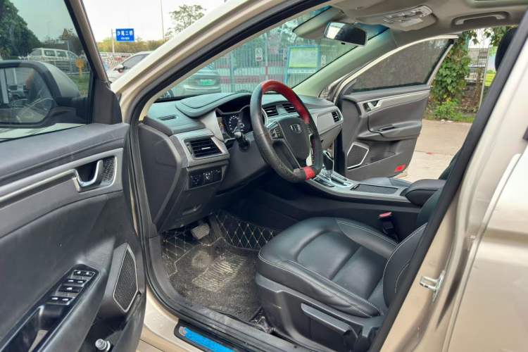 Used Geely Auto Emgrand GL 2018 1.4T DCT Elite Smart Connectivity Version Interior 9