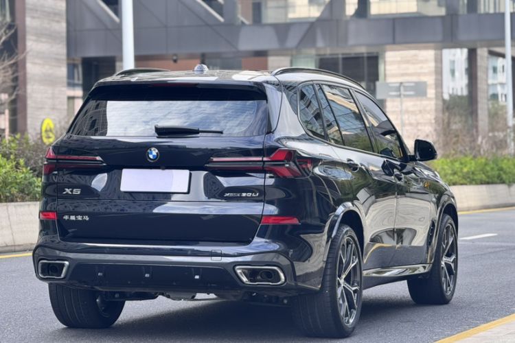 Used BMW X5 2023 xDrive 30Li Luxury M Sport Night Edition Package
