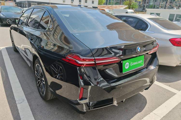 Used BMW 5 Series 2026 530Li Leading M Sport Package Exterior 7