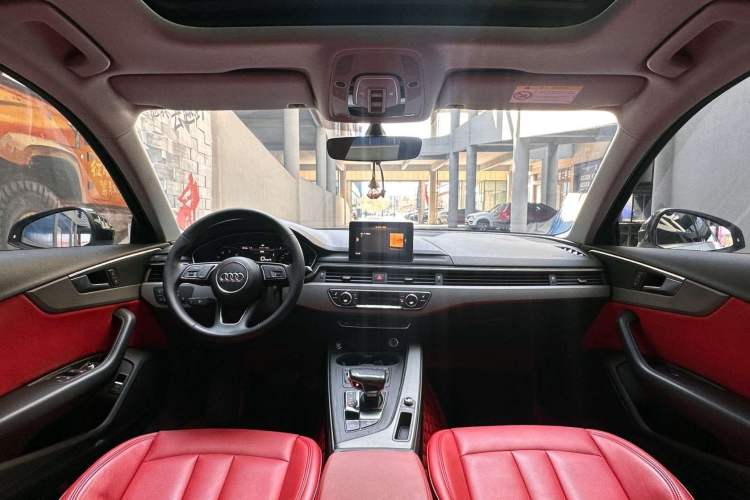 Used Audi A4L 2019 40 TFSI Ambition China VI Interior 1