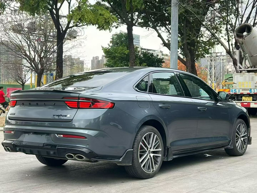 Geely Auto Preface 2024 2.0TD Xiaohan Edition — снимка 17