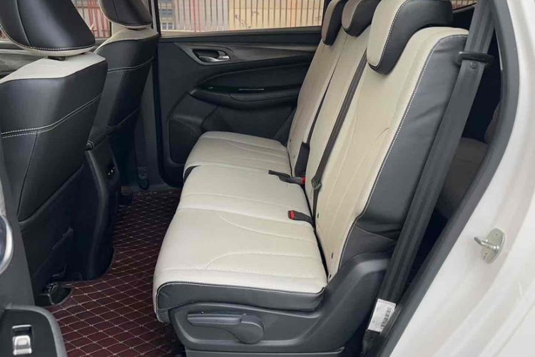 Used Baojun 730 2019 1.5T CVT Flagship Model 7 Seats China VI Emission Standard