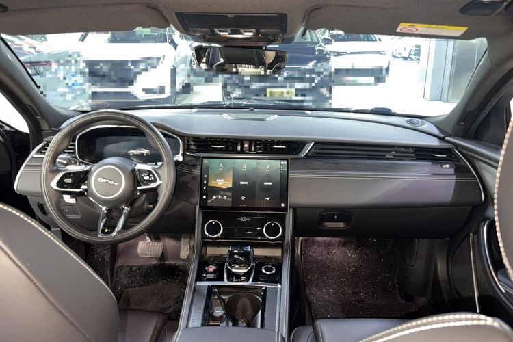 Used Jaguar XFL 2022 XFL 2.0T P250 Two-Wheel-Drive Elite Sport Edition Interior 4