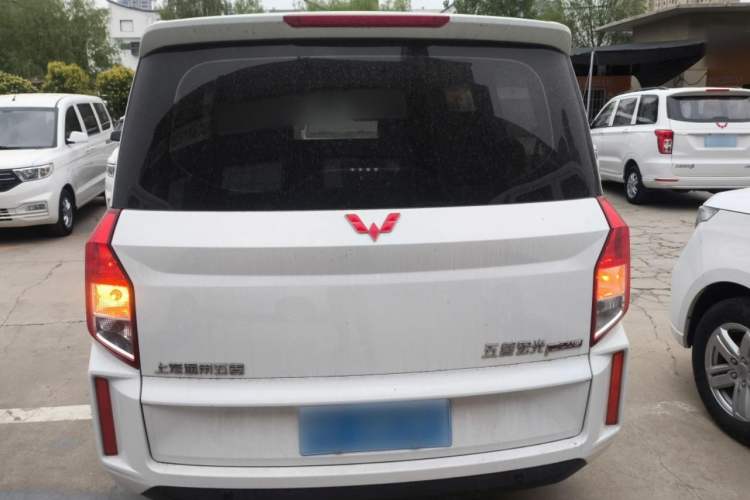 Used Wuling Hongguang PLUS 2020 1.5L Manual Comfort 7-Seater