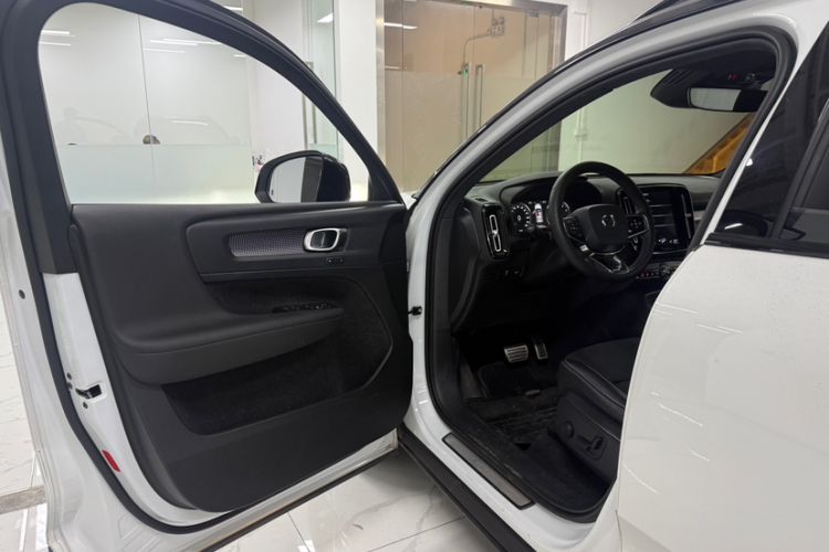 Used Volvo XC40 2020 T4 Four-Wheel Drive Smart & Sporty Edition