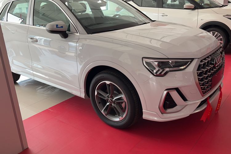 Used Audi Q3 2024 35 TFSI Advanced Style Edition