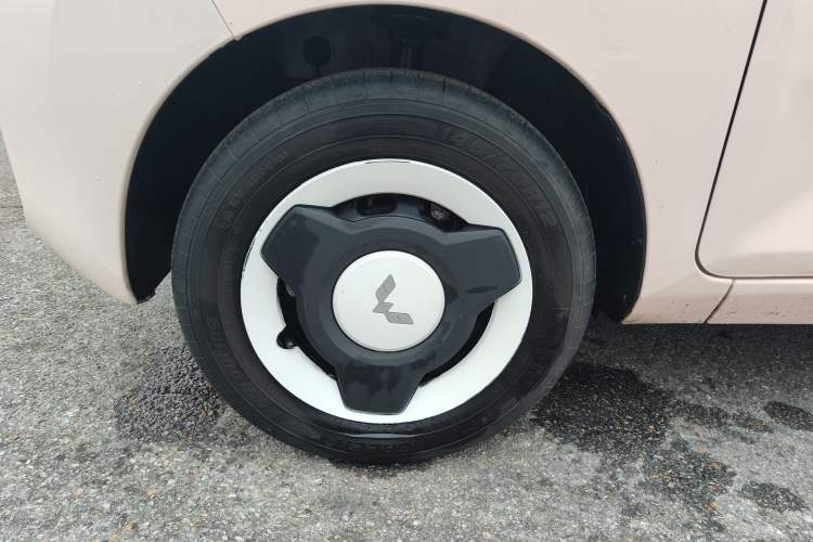 Used Wuling Hongguang MINIEV 2021 Macaron Fashion Model Lithium Iron Phosphate