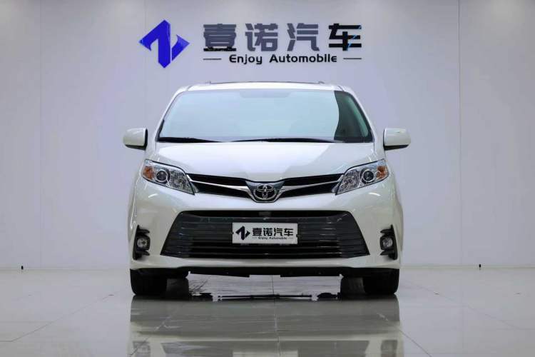 Used Toyota SIENNA  Exterior 1