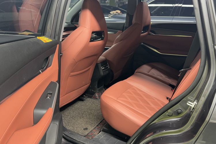 Used CHANGAN CS75 PLUS 2023 3rd Generation 1.5T Automatic Prestige Model
