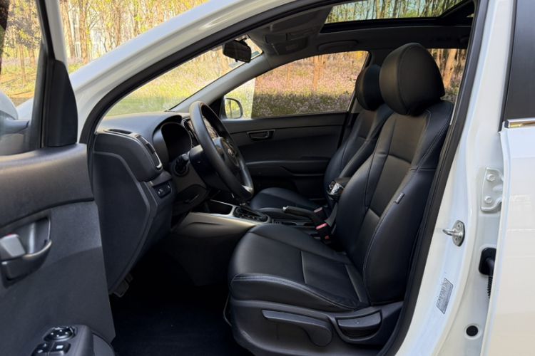 Used Kia KX3 2017 1.6L Automatic Aoya Version Interior 9