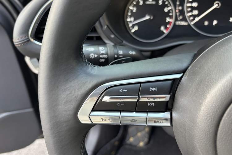 Used Mazda Mazda 3 Axela 2023 2.0L Automatic ZhiZhen Edition