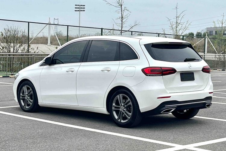 Used Mercedes-Benz B-Class 2020 B 200 Sport Edition Exterior 1