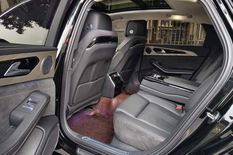 Used Hongqi H9 2022 2.0T Smart Connect Flagship Edition