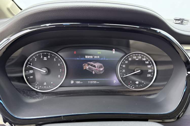 Used Buick GL8 2023 Land Executive Class 652T Luxury Model
