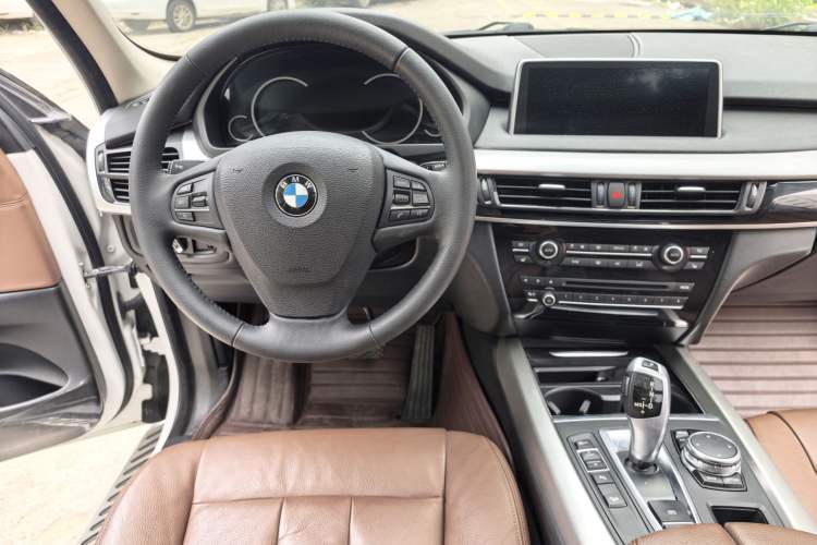 Used BMW X5 2015 xDrive35i U.S. specification
