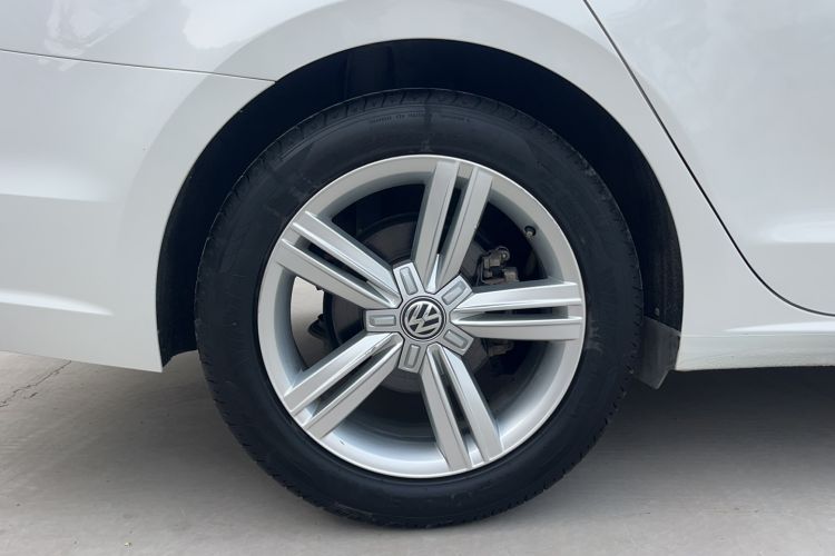 Used Volkswagen Lamando 2015 280TSI DSG Comfort Edition Exterior 7