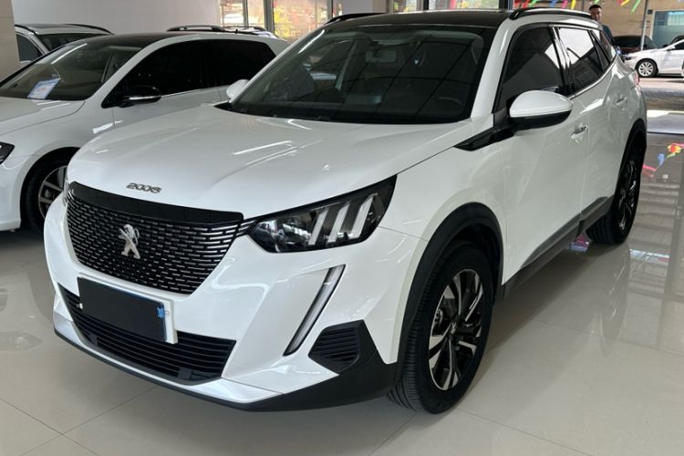 Używany Peugeot 2008 2022 230THP THE ONE