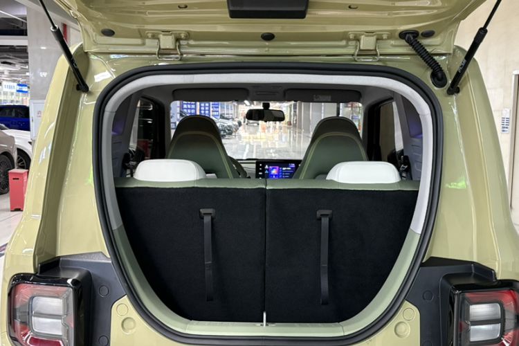 Used Geely Galaxy Panda 2025 210km Panda Rider Trunk