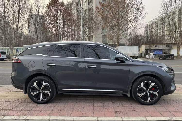 Used BYD Tang New Energy 2022 EV 730KM Luxury Model Exterior 3