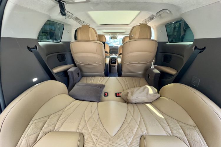 Used Denza D9 2022 DM-i 970 Four-Wheel Drive Flagship Model
