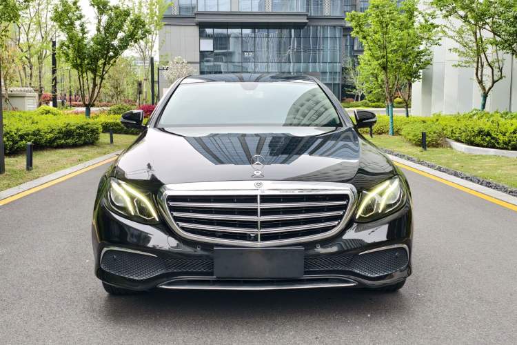 Used Mercedes-Benz E-Class 2018 Facelifted E 300 L Stylish Version Exterior 3