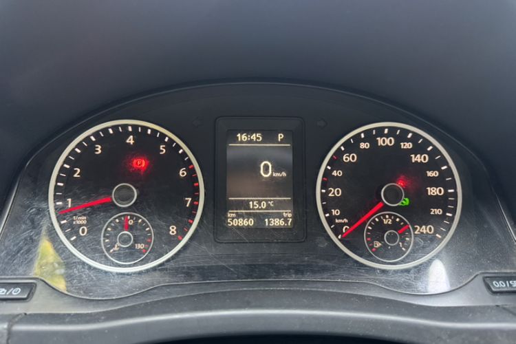 Used Volkswagen Tiguan 2013 1.8TSI Automatic Two-Wheel Drive Trend Edition Odometer Close Up