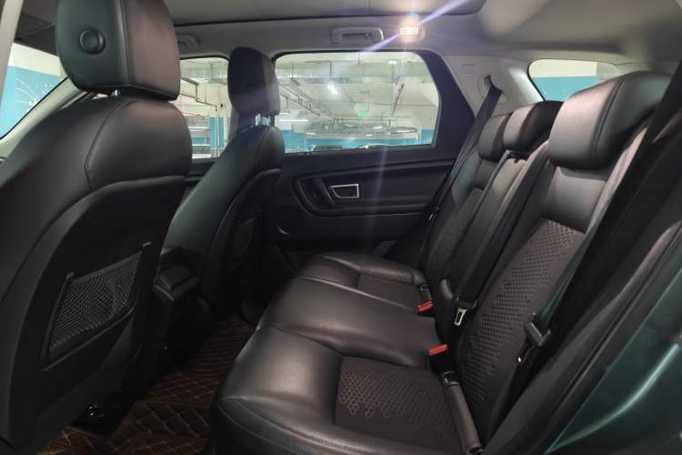 Used Land Rover Discovery Sport 2018 240 PS PURE Edition
