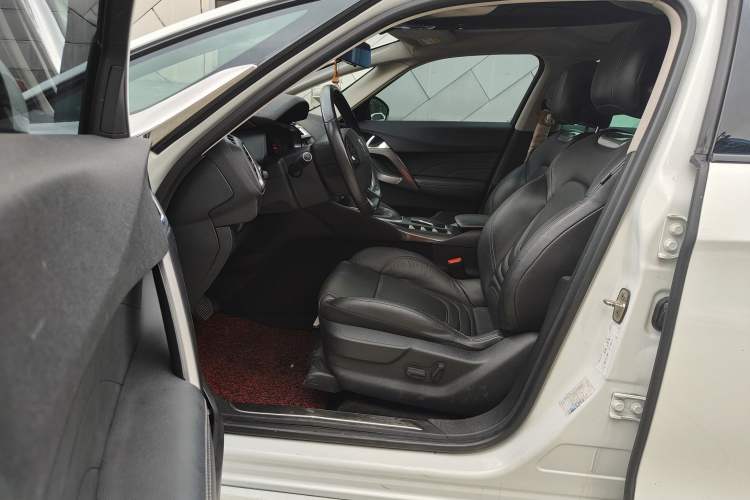 Used DS 5 2014 1.6T Elegant Version THP160