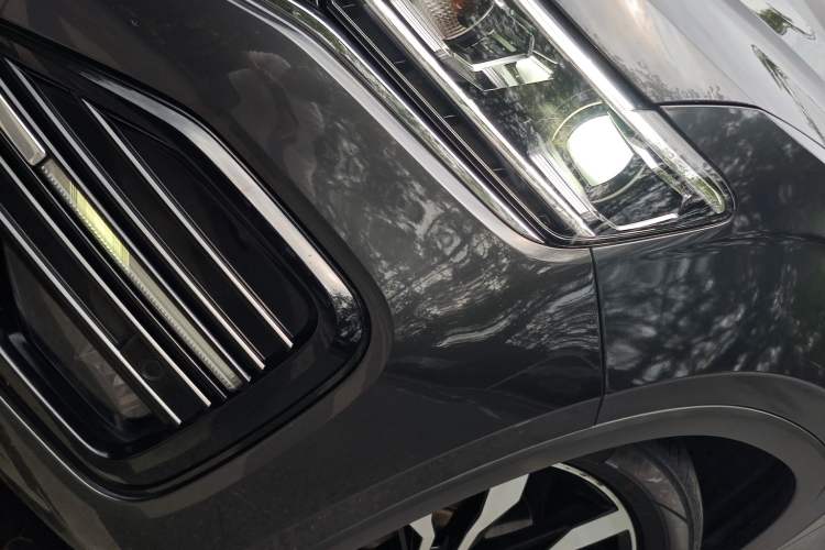 Used Volkswagen Tayron 2019 380TSI Four-Wheel Drive R-Line China VI-standard Left Front Headlight