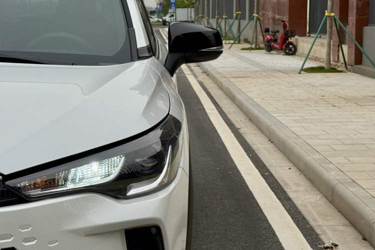 Used Toyota Corolla Cross 2026 Model 2.0L Smart Electric Hybrid Dual-Engine Pioneer Edition