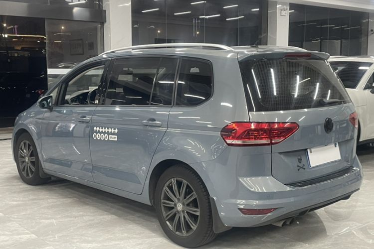 Used Volkswagen Touran 2018 Volkswagen Touran L 280TSI DSG Comfort Edition 7-seater