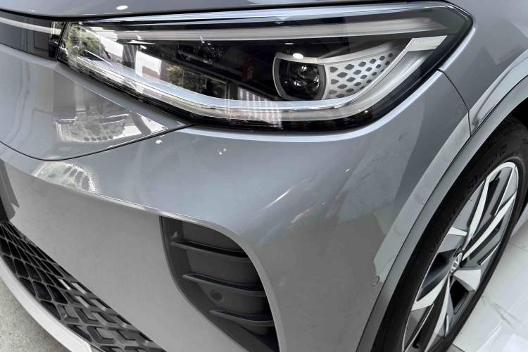 Used Volkswagen ID.4 CROZZ 2022 Long-Range Lite PRO Edition Left Front Headlight